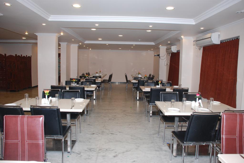 Hotel Vpn Residency Velankanni Luaran gambar