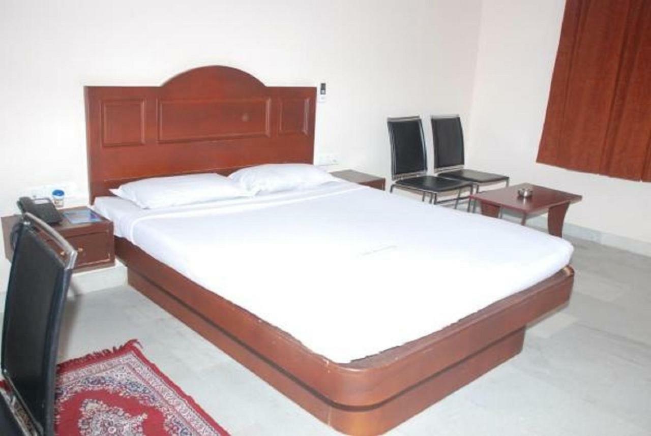 Hotel Vpn Residency Velankanni Luaran gambar